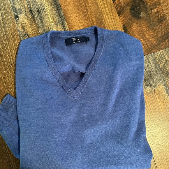 I.Crew merino wool v neck sweater size large - Picture 7 of 9